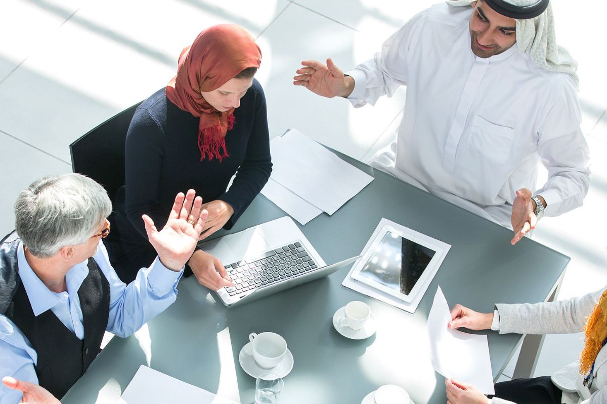 قوانین و نکات تجارت بین ایران و دبی