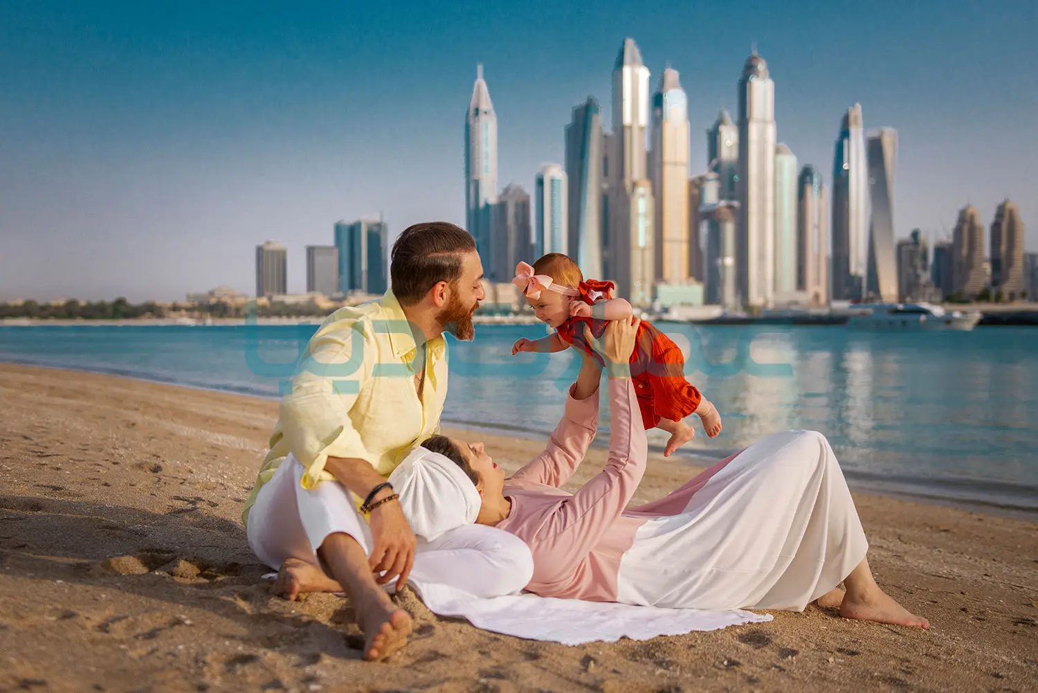 اخذ اقامت از طریق تولد فرزند در دبی